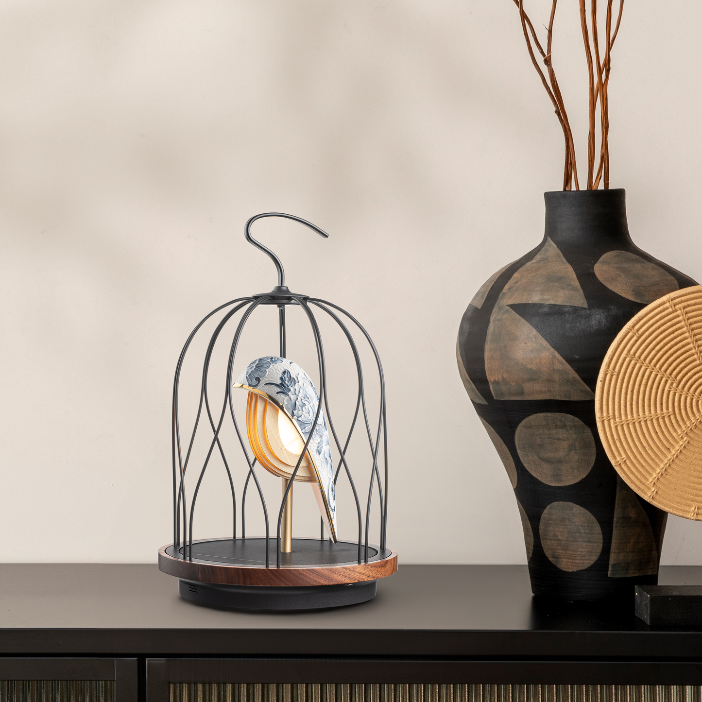 JINGOOs Wireless Audio Light- Blue and White Peony